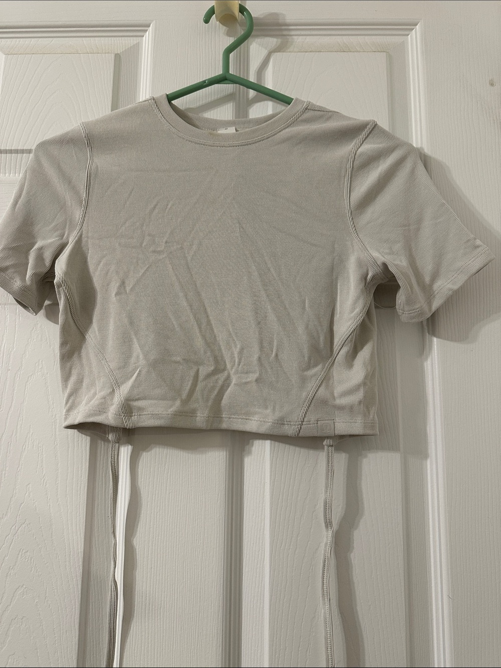 lululemon athletica Tie-Hem Cropped Tee in Light Gray